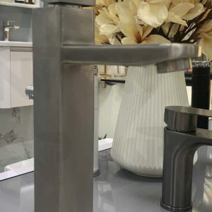 Vuông inox 3 tấc